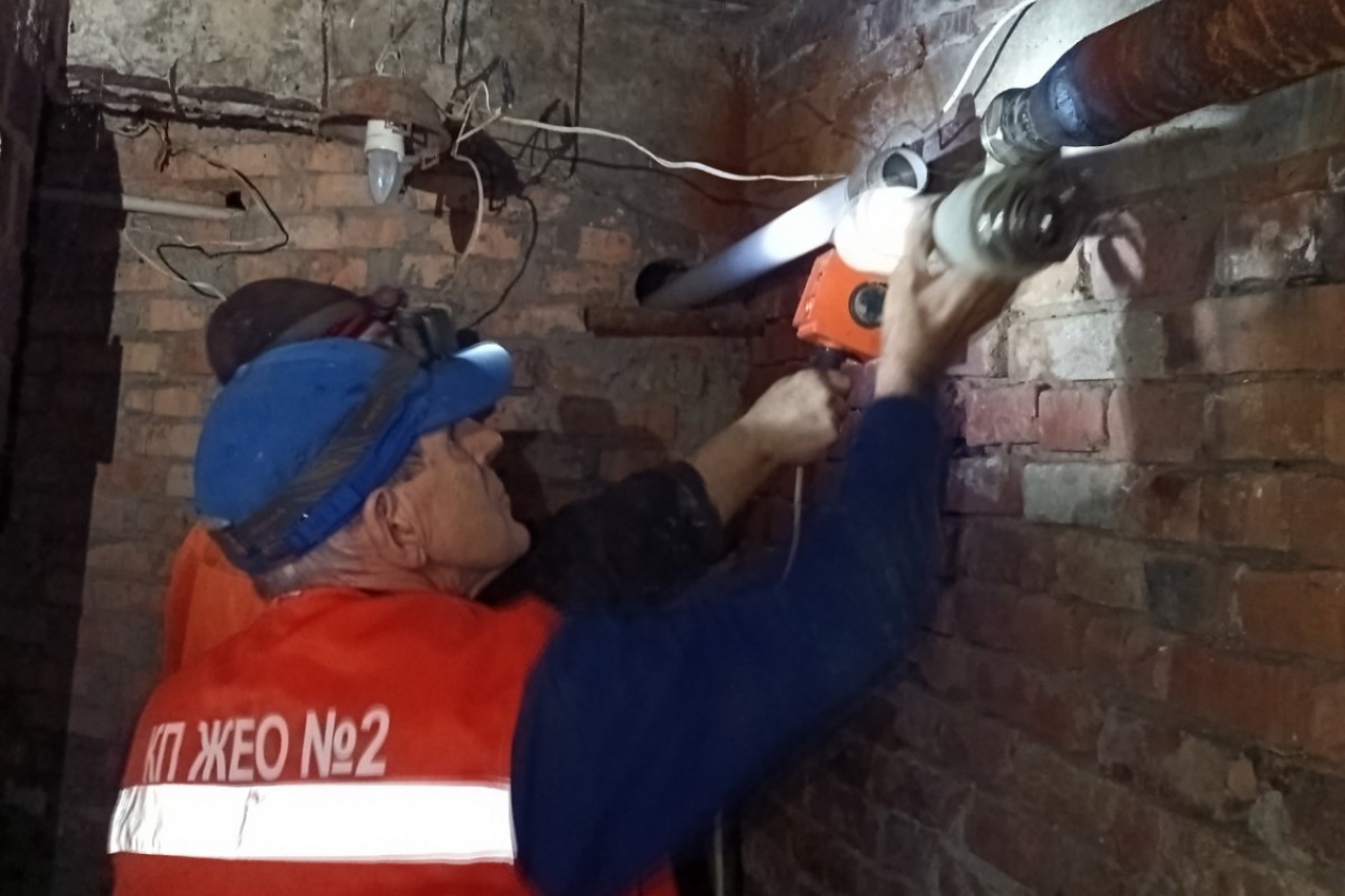 ФАХІВЦЯМИ  КП «ЖЕО №2»  ВИКОНАНО РОБОТИ ПО ПОТОЧНОМУ РЕМОНТУ   МЕРЕЖ  ВОДОПОСТАЧАННЯ