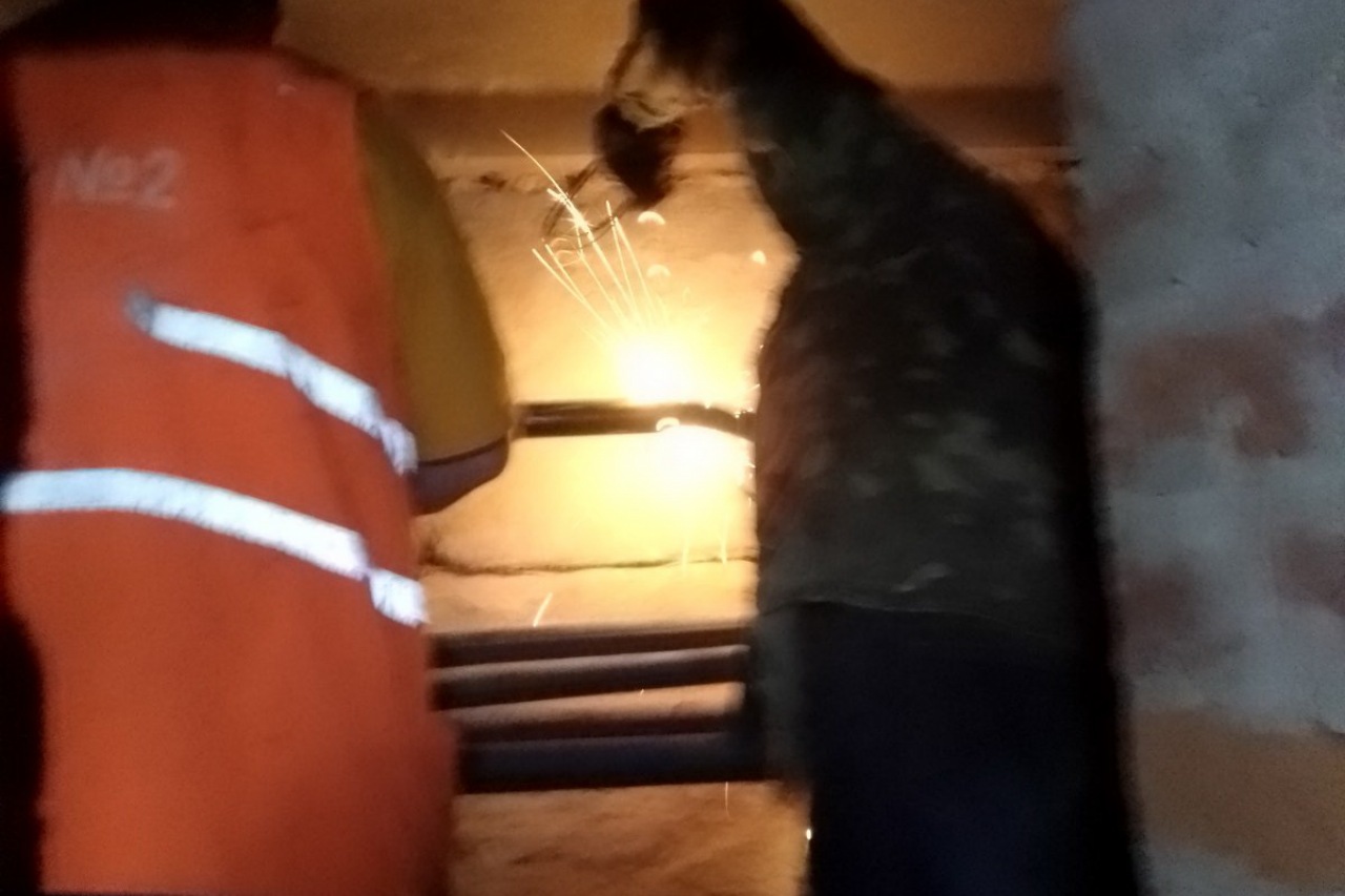 Фахівці  КП «ЖЕО №2» продовжують готувати житлові будинки до опалювального періоду 2023/2024 – фото 1